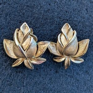 Vintage 1960's Crown Trifari Rose Bud Earrings